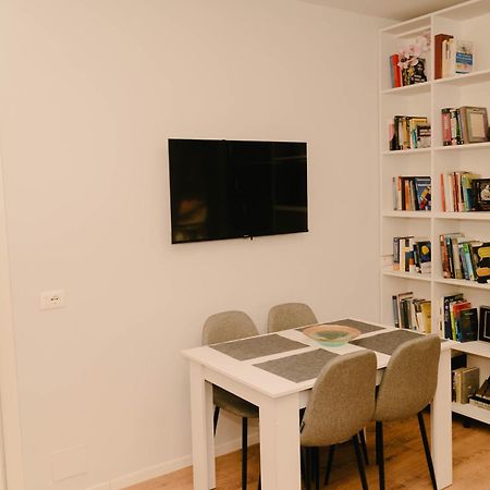Studio Flat In Heart Of Tirana Kültér fotó
