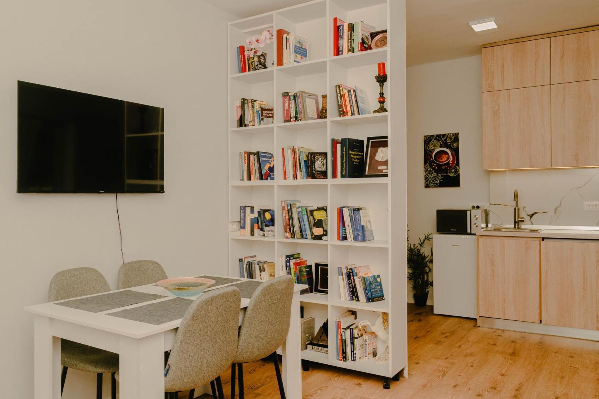 Studio Flat In Heart Of Tirana Kültér fotó